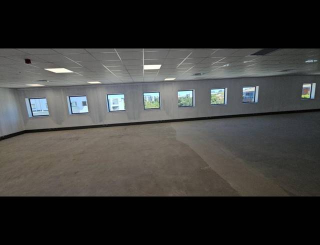 BUSINESS PROPERTY TO RENT IN VORNA VALLEY